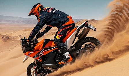 2024 KTM 890 Adventure R Rally 将为所有人带来真正的非洲沙漠体验