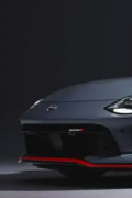 2024 款 Nissan Z Nismo 综合油耗为 19 MPG 与 BMW M2 相当