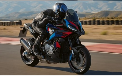 BMW 摩托车推出运动自行车 M 1000 XR